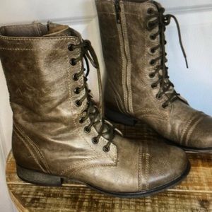 Steve Madden troopa stone taupe leather combat lace up boots side zip
